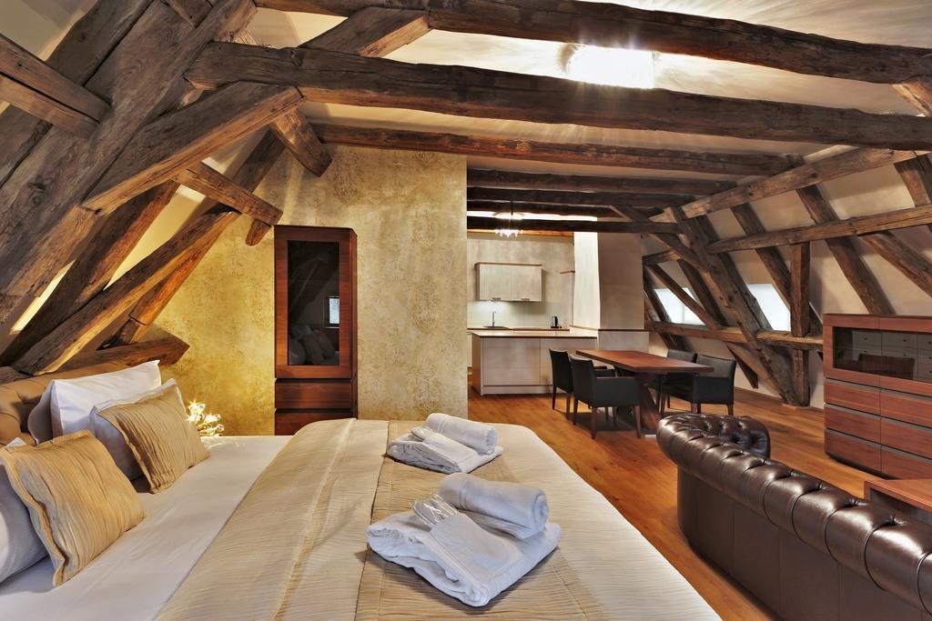 Wellness Hotel Republika 24 Apartments Plzeň Kültér fotó