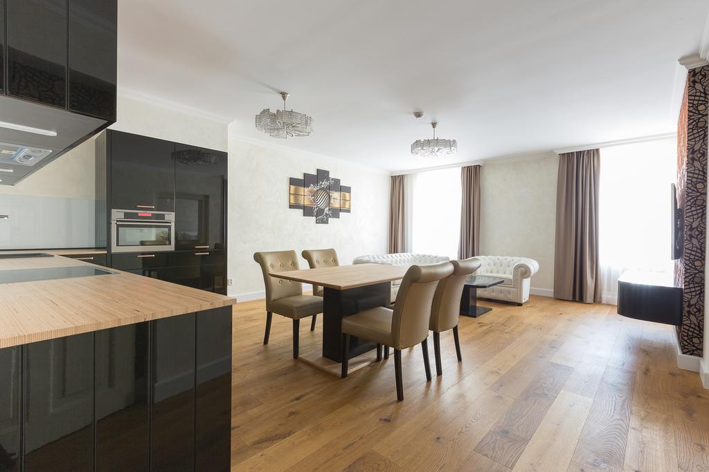 Wellness Hotel Republika 24 Apartments Plzeň Kültér fotó