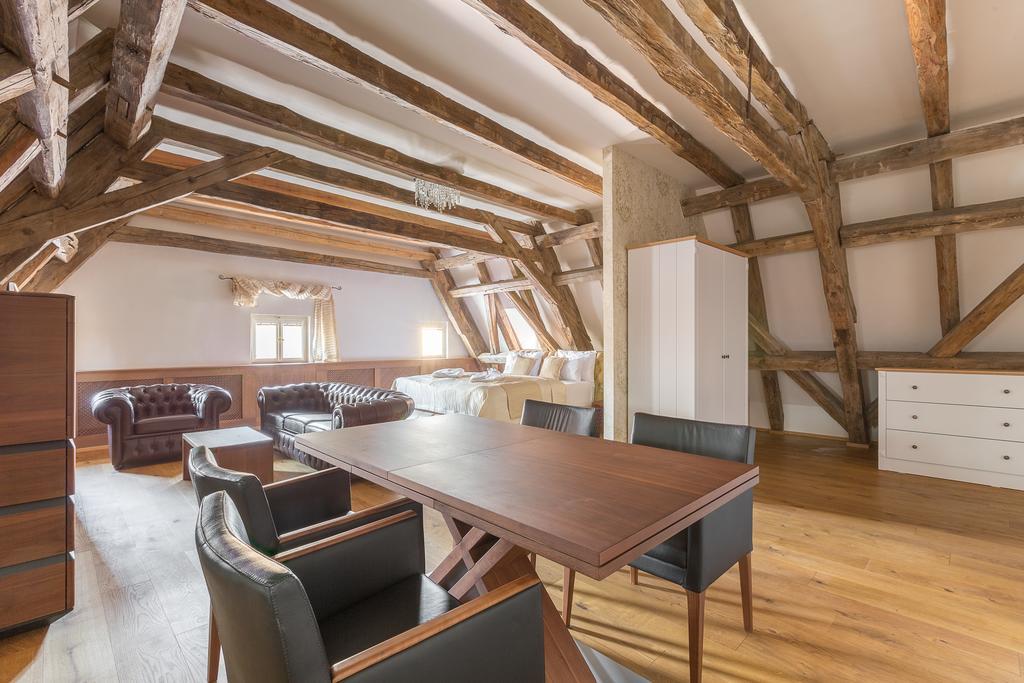Wellness Hotel Republika 24 Apartments Plzeň Kültér fotó