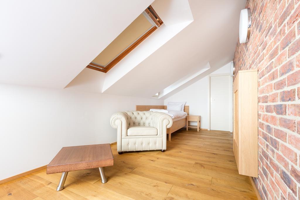 Wellness Hotel Republika 24 Apartments Plzeň Kültér fotó