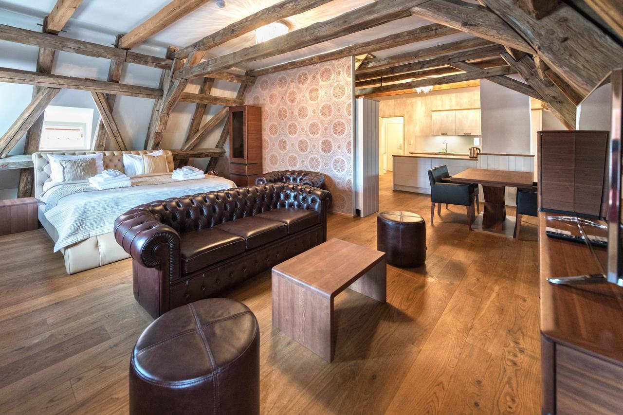 Wellness Hotel Republika 24 Apartments Plzeň Kültér fotó
